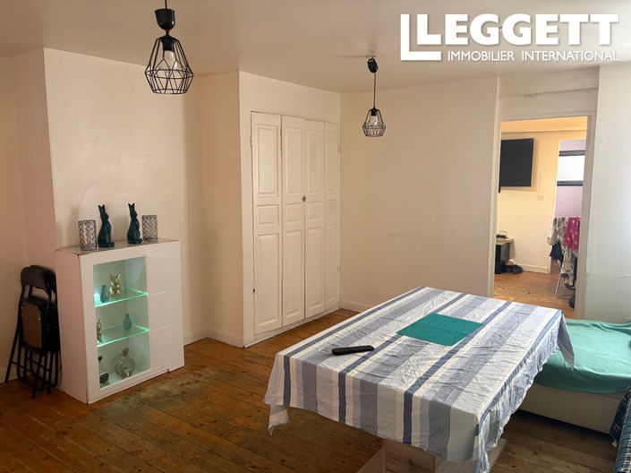 Image No.7-10 Bed House for sale