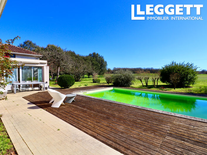 Image No.2-4 Bed House for sale