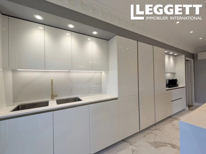 Image No.9-3 Bed Apartment for sale