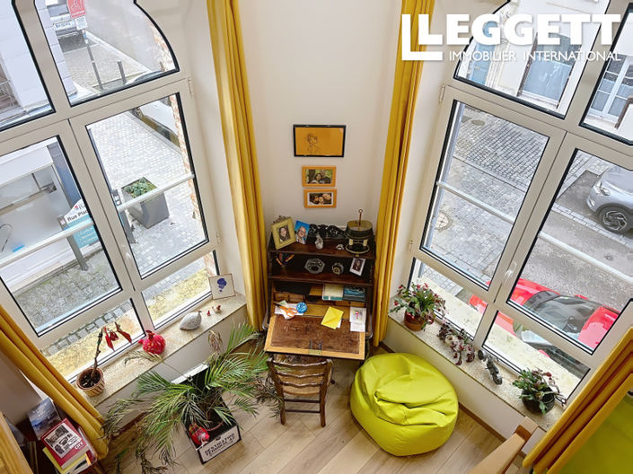 Image No.10-3 Bed House for sale