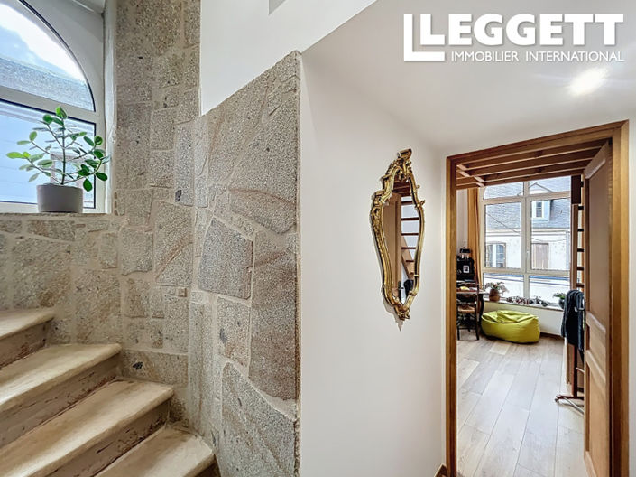 Image No.9-3 Bed House for sale