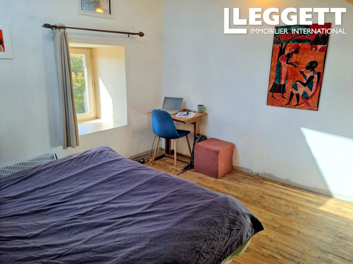 Image No.5-4 Bed House for sale