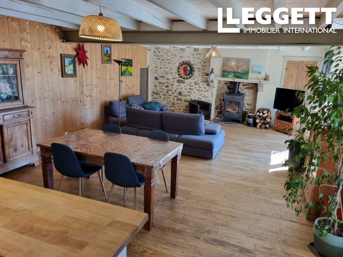 Image No.6-4 Bed House for sale