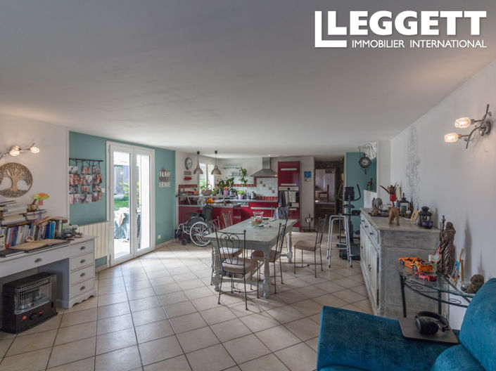 Image No.3-4 Bed House for sale