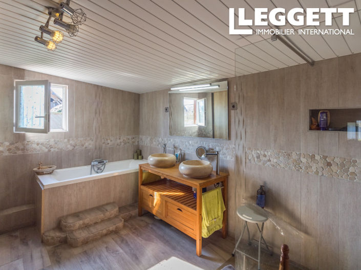 Image No.5-4 Bed House for sale