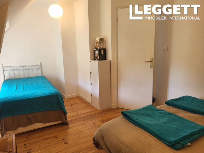 Image No.8-3 Bed House for sale