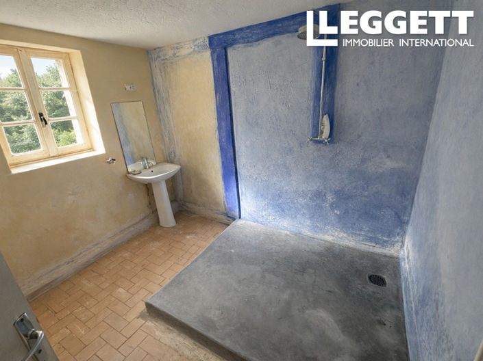 Image No.8-3 Bed House for sale