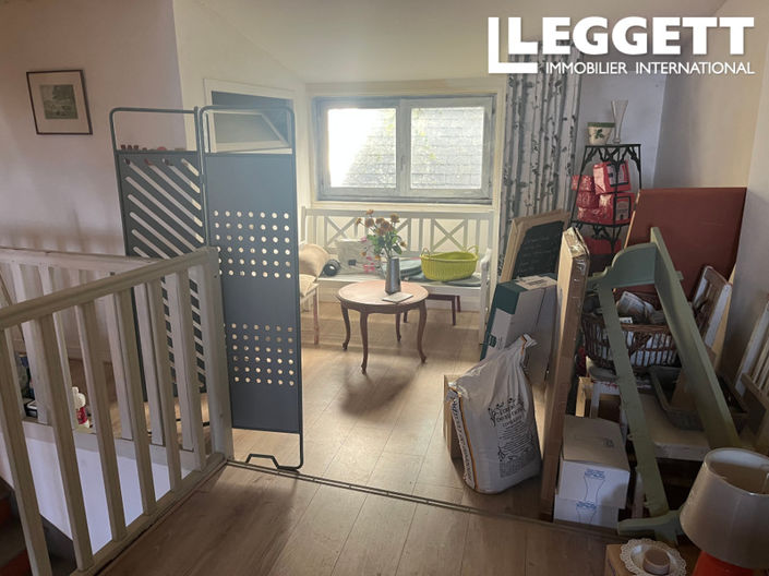 Image No.10-1 Bed House for sale