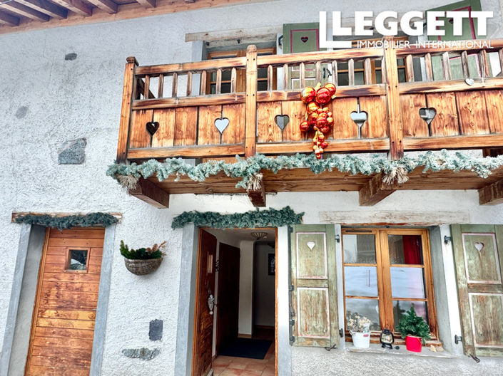 Image No.2-11 Bed House for sale