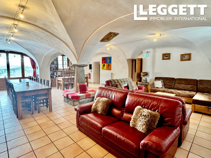 Image No.4-11 Bed House for sale