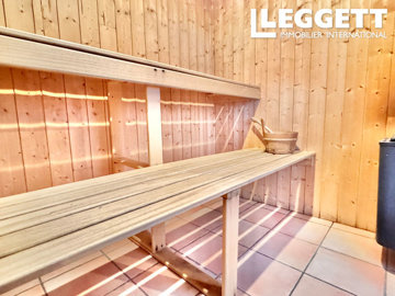 ahr0chm6ly9jzg4uagvzdglhlmltbw8vaw1hz2uvvevom