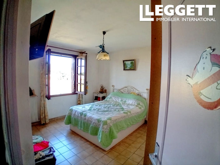 Image No.7-3 Bed House for sale