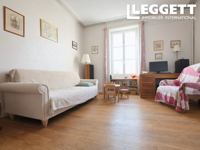 Image No.4-5 Bed House for sale