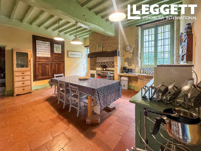 Image No.5-10 Bed House for sale