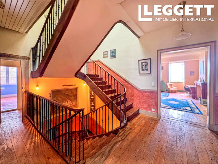 Image No.6-10 Bed House for sale