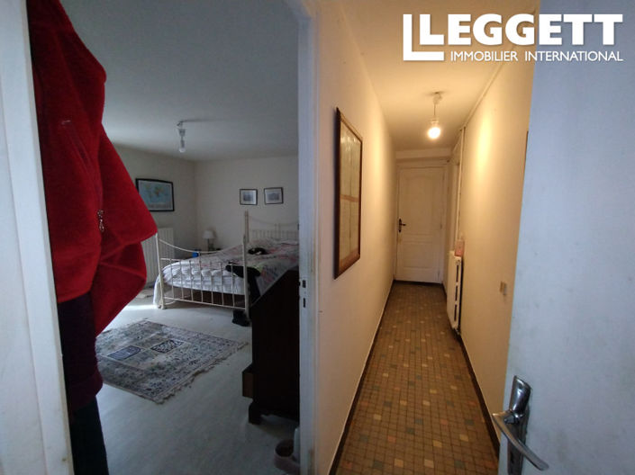 Image No.10-5 Bed House for sale