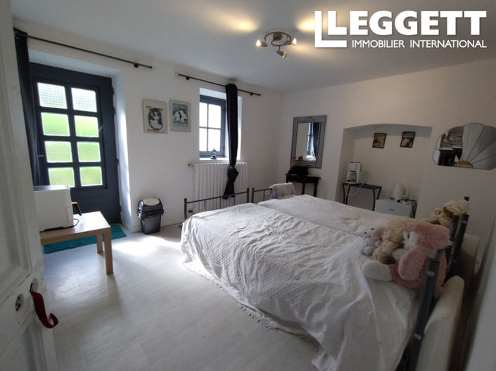 Image No.5-5 Bed House for sale