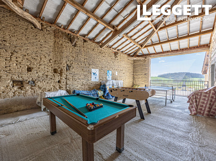 Image No.8-5 Bed House for sale