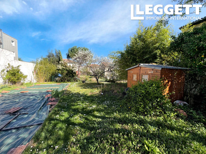 Image No.6-5 Bed House for sale