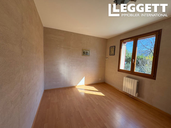 Image No.7-5 Bed House for sale