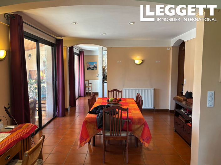 Image No.3-4 Bed House for sale