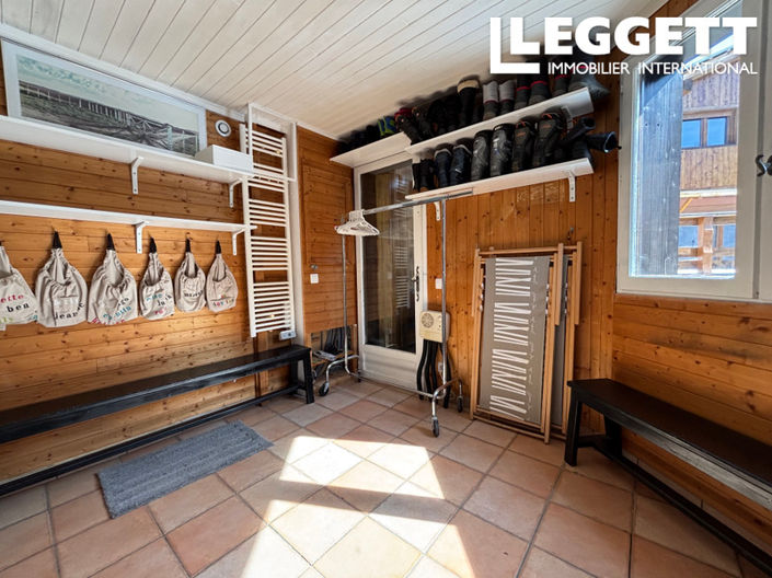 Image No.8-6 Bed Apartment for sale