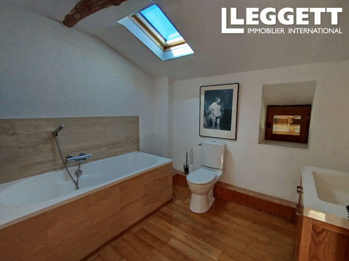 Image No.8-3 Bed House for sale