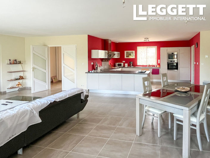 Image No.5-4 Bed House for sale