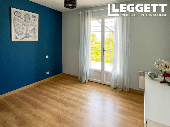 Image No.7-4 Bed House for sale