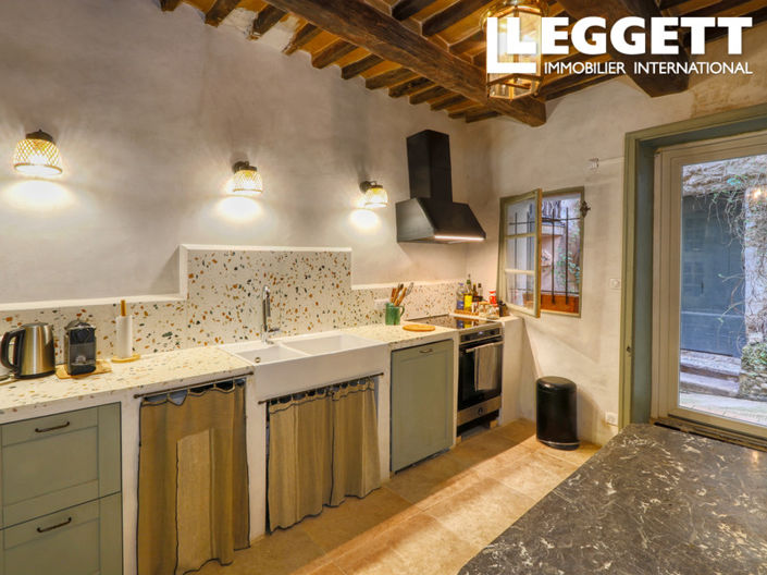 Image No.2-5 Bed House for sale