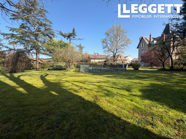 Image No.9-8 Bed House for sale