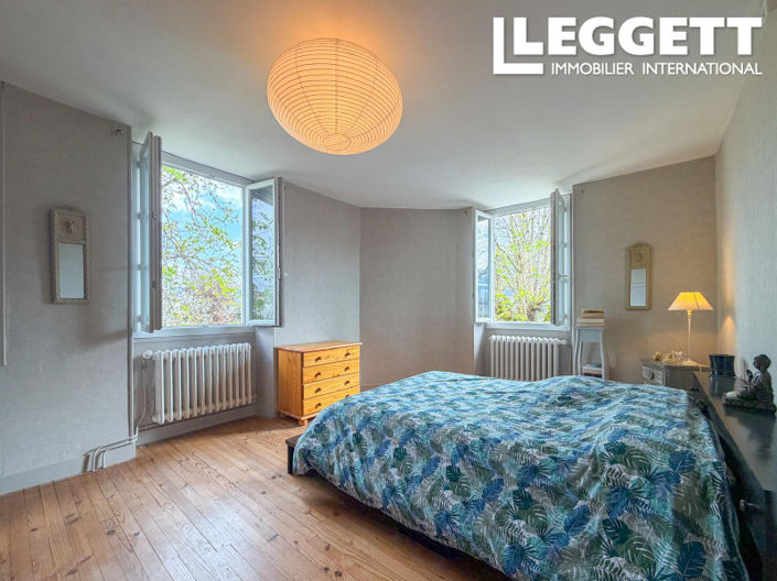 Image No.5-7 Bed House for sale