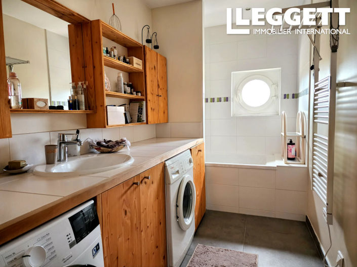 Image No.10-4 Bed House for sale