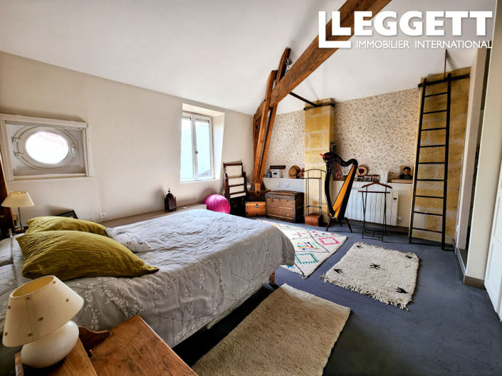 Image No.7-4 Bed House for sale