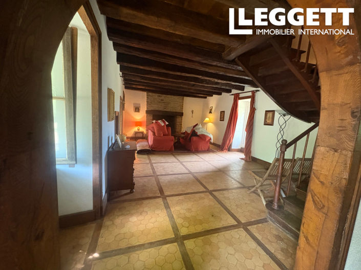 Image No.10-4 Bed House for sale