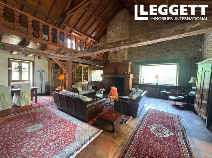 Image No.2-4 Bed House for sale