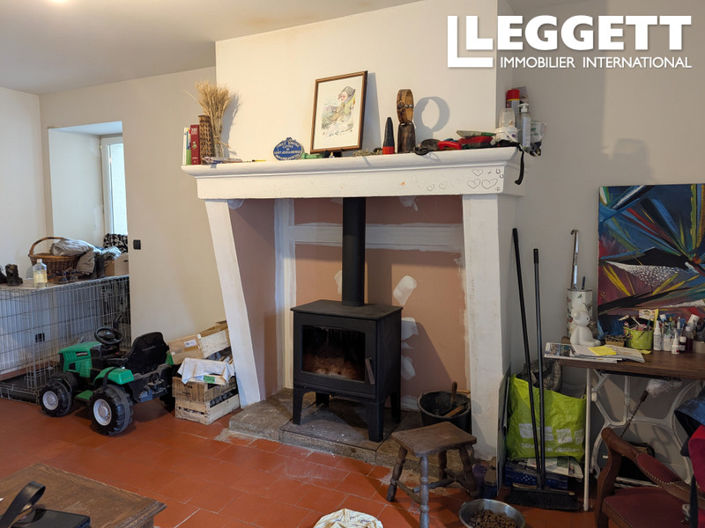 Image No.4-2 Bed House for sale