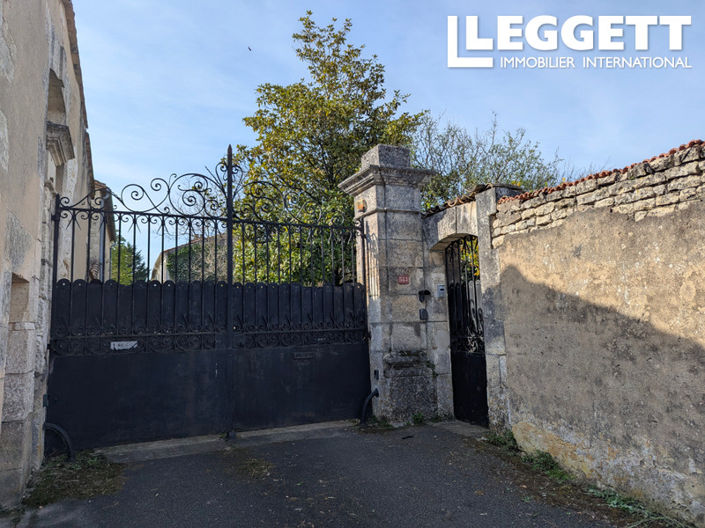 Image No.7-6 Bed House for sale