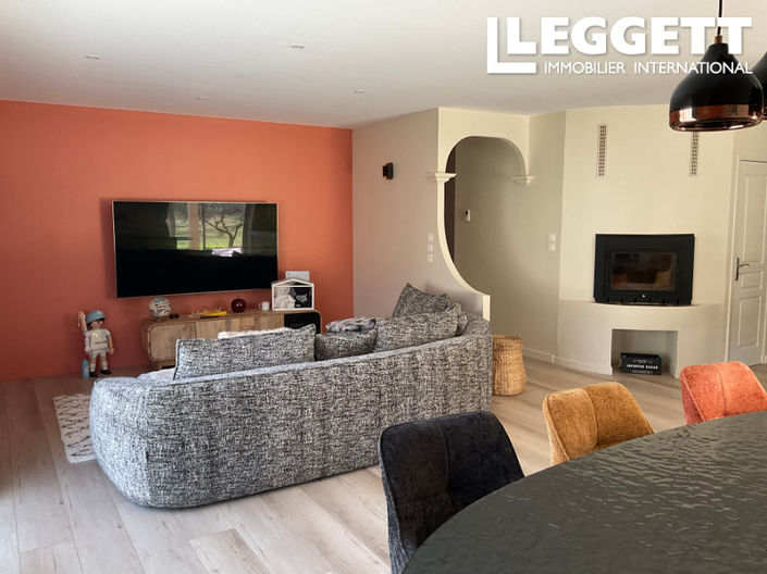 Image No.5-4 Bed House for sale