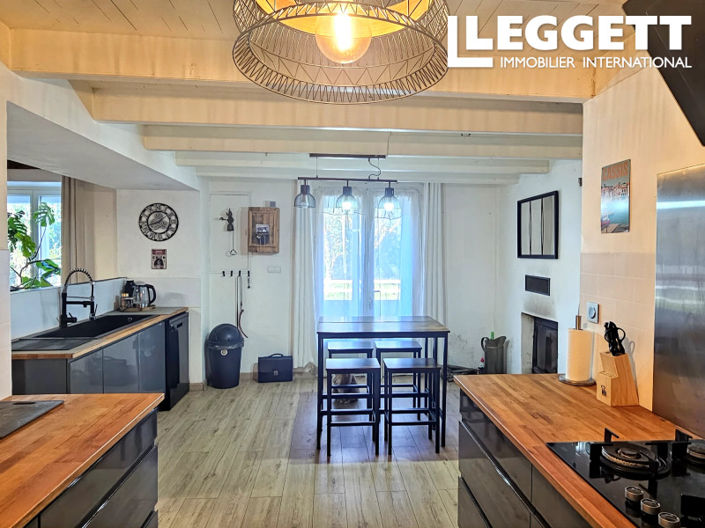 Image No.2-6 Bed House for sale