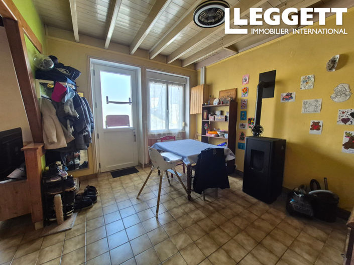 Image No.7-2 Bed House for sale