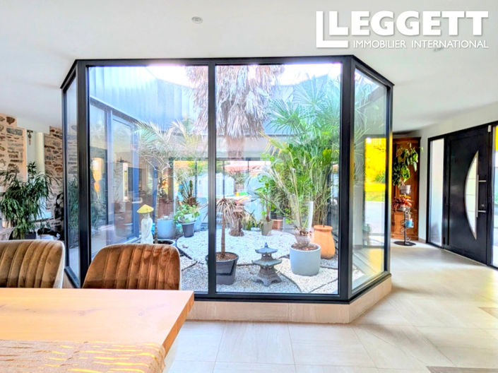 Image No.5-5 Bed House for sale