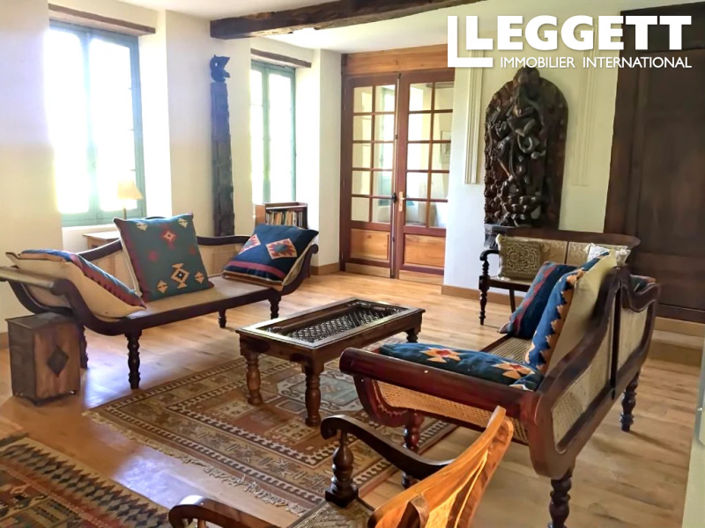 Image No.7-5 Bed House for sale