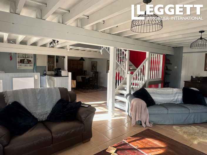 Image No.3-3 Bed House for sale