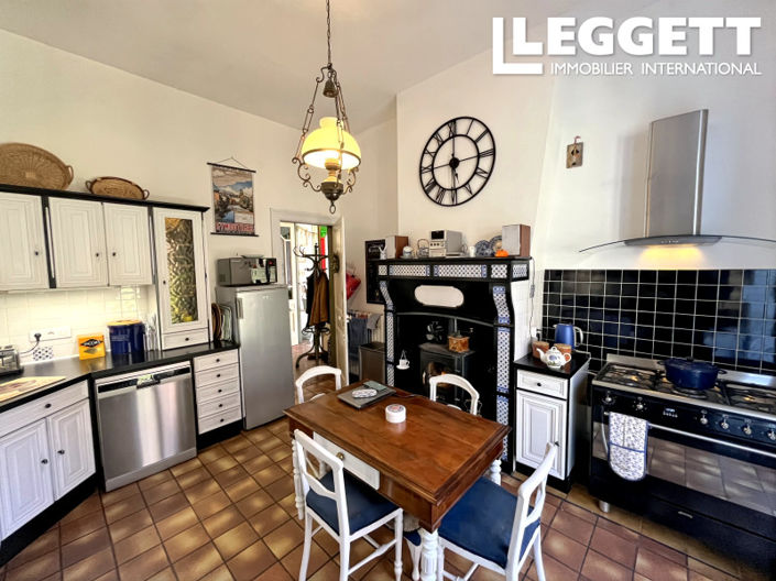 Image No.6-6 Bed House for sale