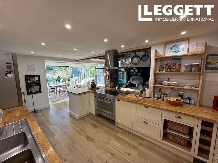 Image No.4-5 Bed House for sale