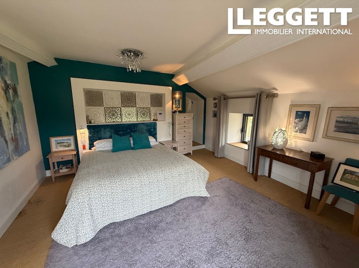 Image No.7-5 Bed House for sale