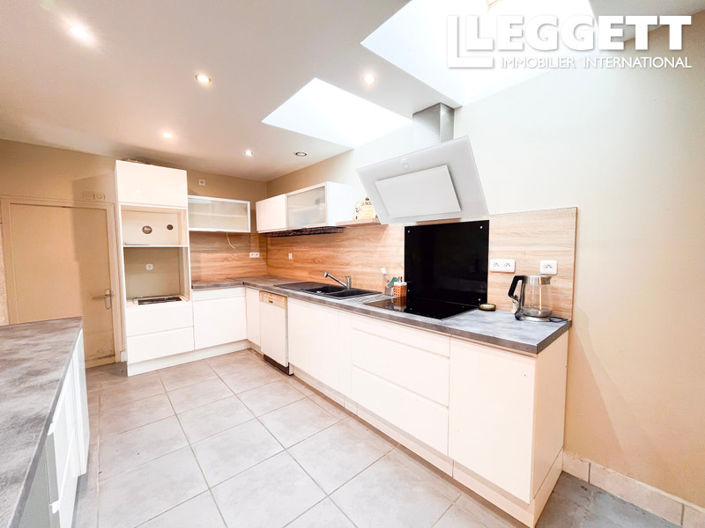 Image No.5-3 Bed House for sale