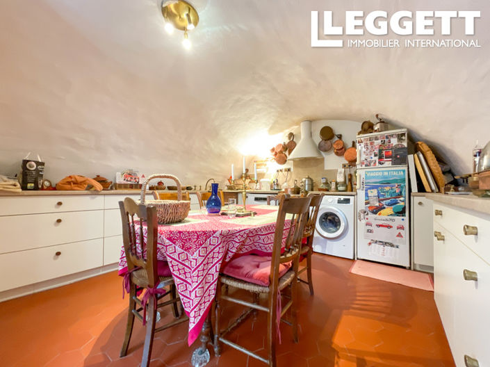 Image No.4-2 Bed House for sale