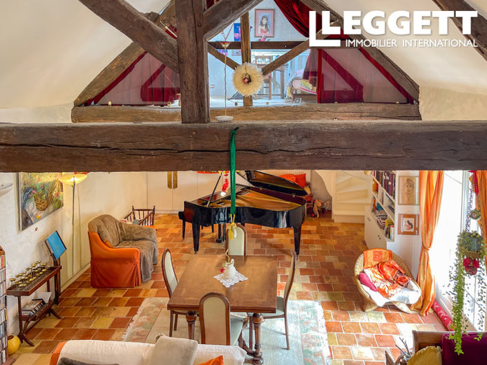 Image No.6-2 Bed House for sale